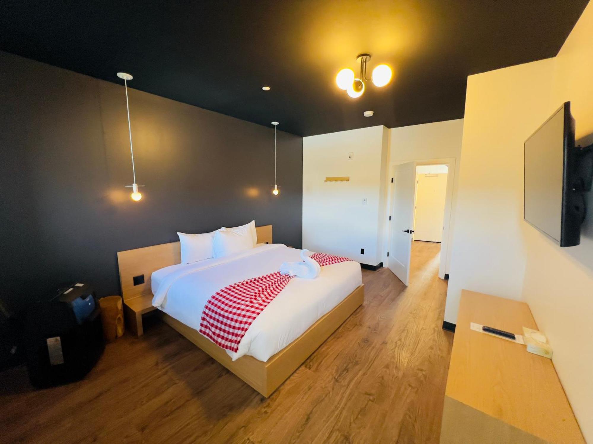 Raven Inn Whitehorse Dış mekan fotoğraf